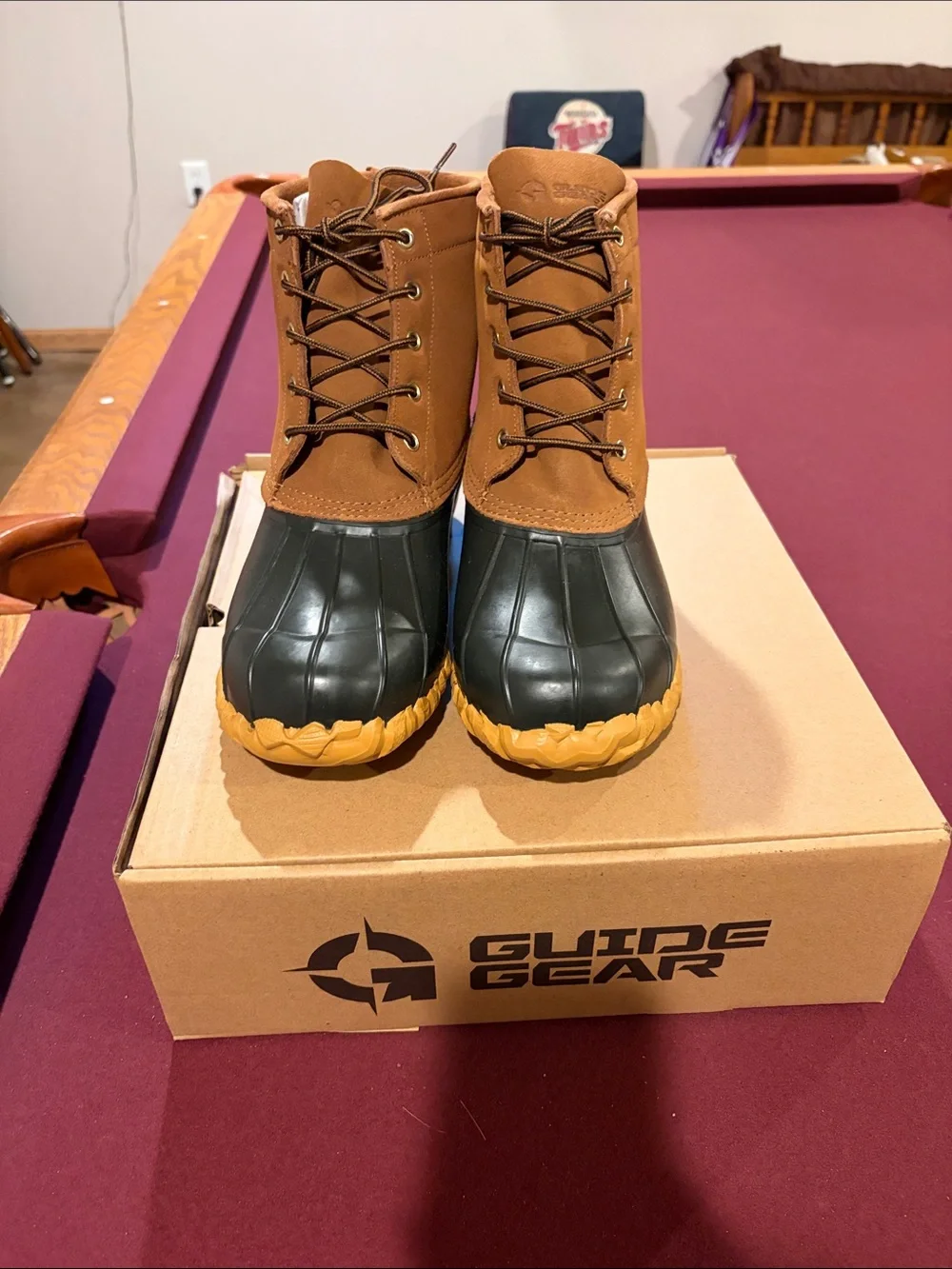 Men’s Tan and Black Waterproof Duck Boots sz 7